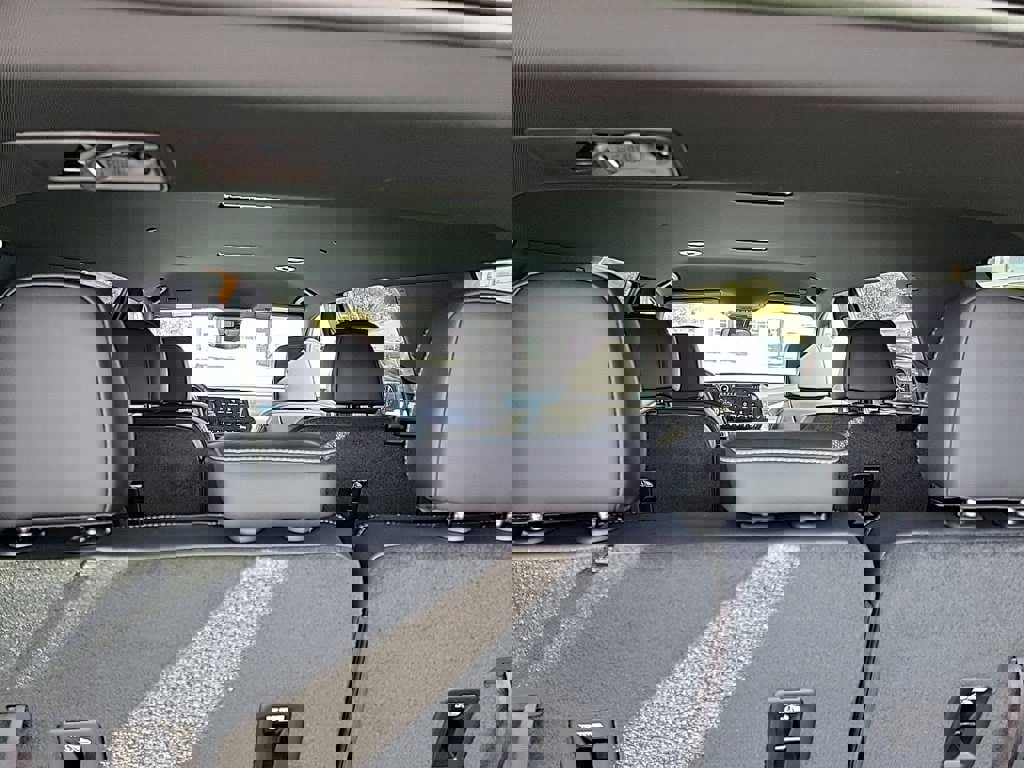 New 2026 Chevrolet Traverse LT w/ Midnight/Sport Edition image 11