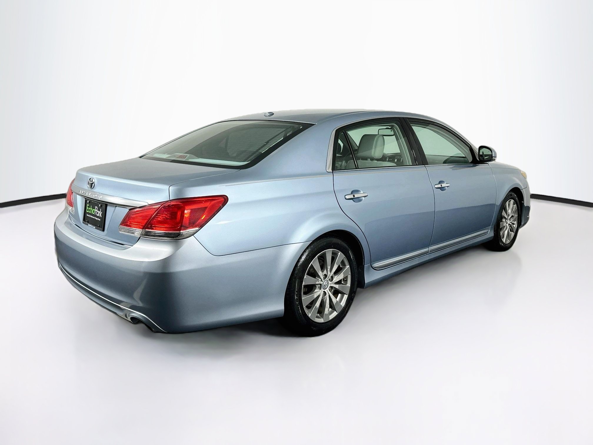 Used 2012 Toyota Avalon Limited FWD image 9