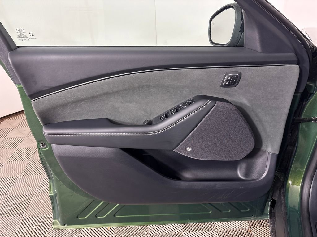 Certified 2025 Ford Mustang Mach-E GT image 19