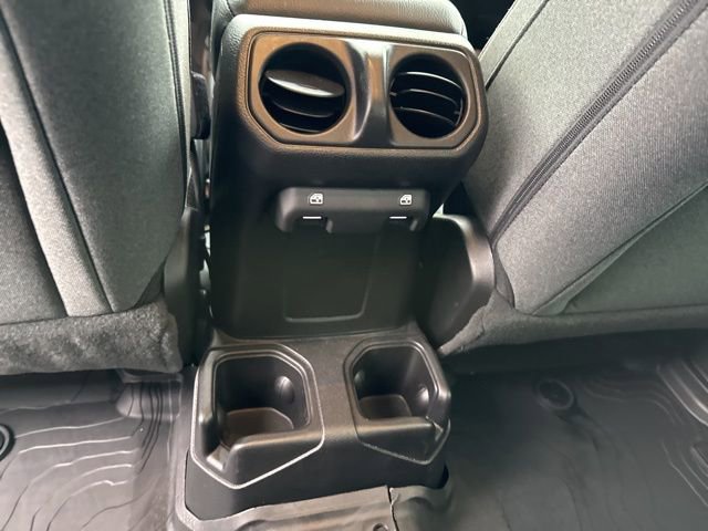 Used 2025 Jeep Wrangler Sport AWD/4WD image 26