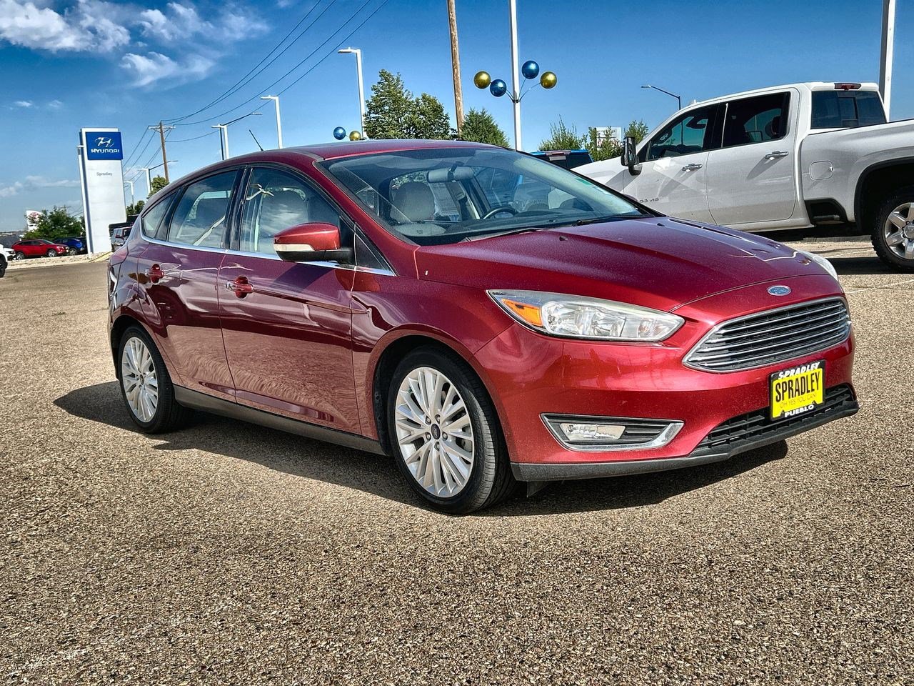 Used 2017 Ford Focus Titanium FWD image 8