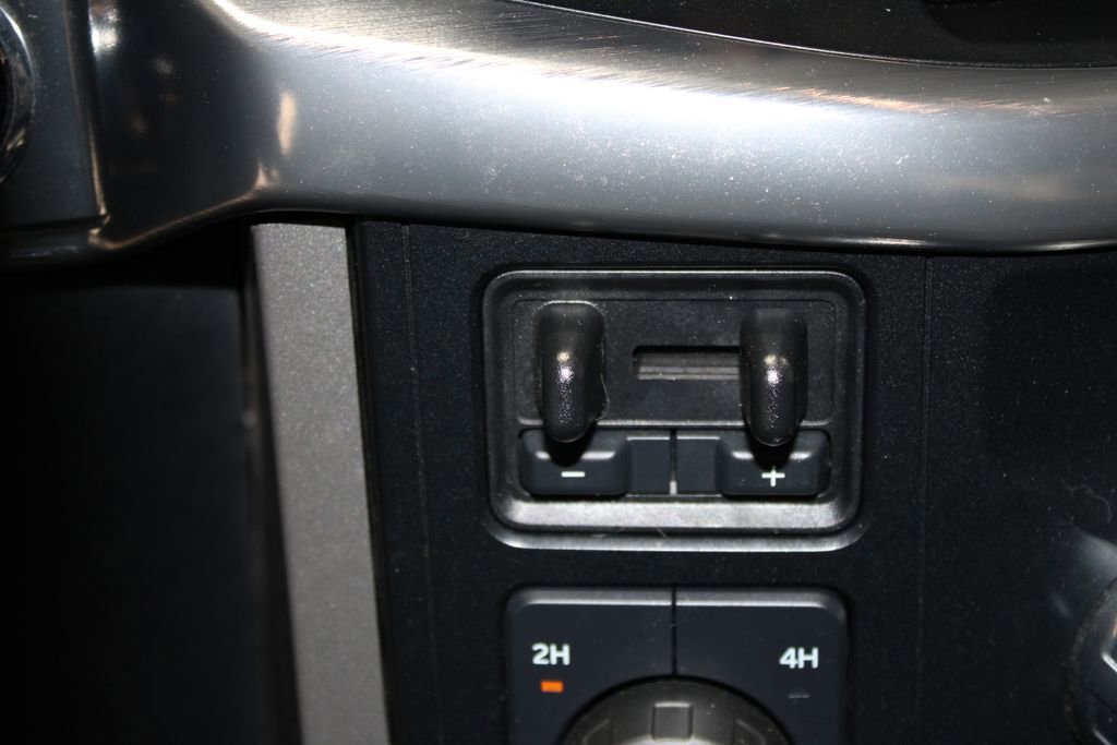 Used 2023 Ford F150 Lariat w/ Equipment Group 502A High image 47