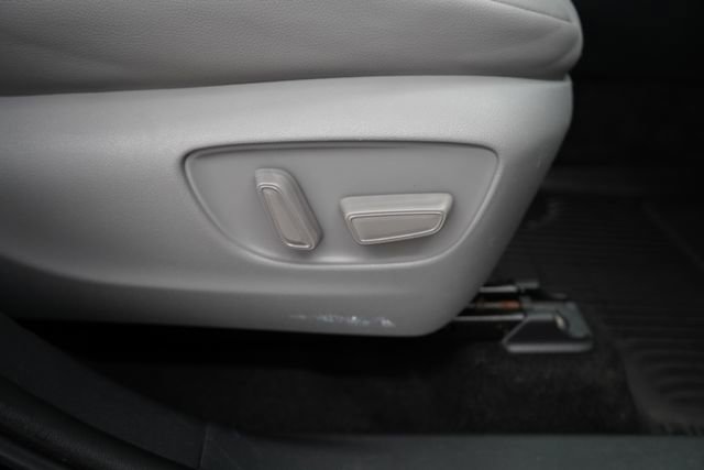 Used 2023 Toyota Highlander XLE image 87
