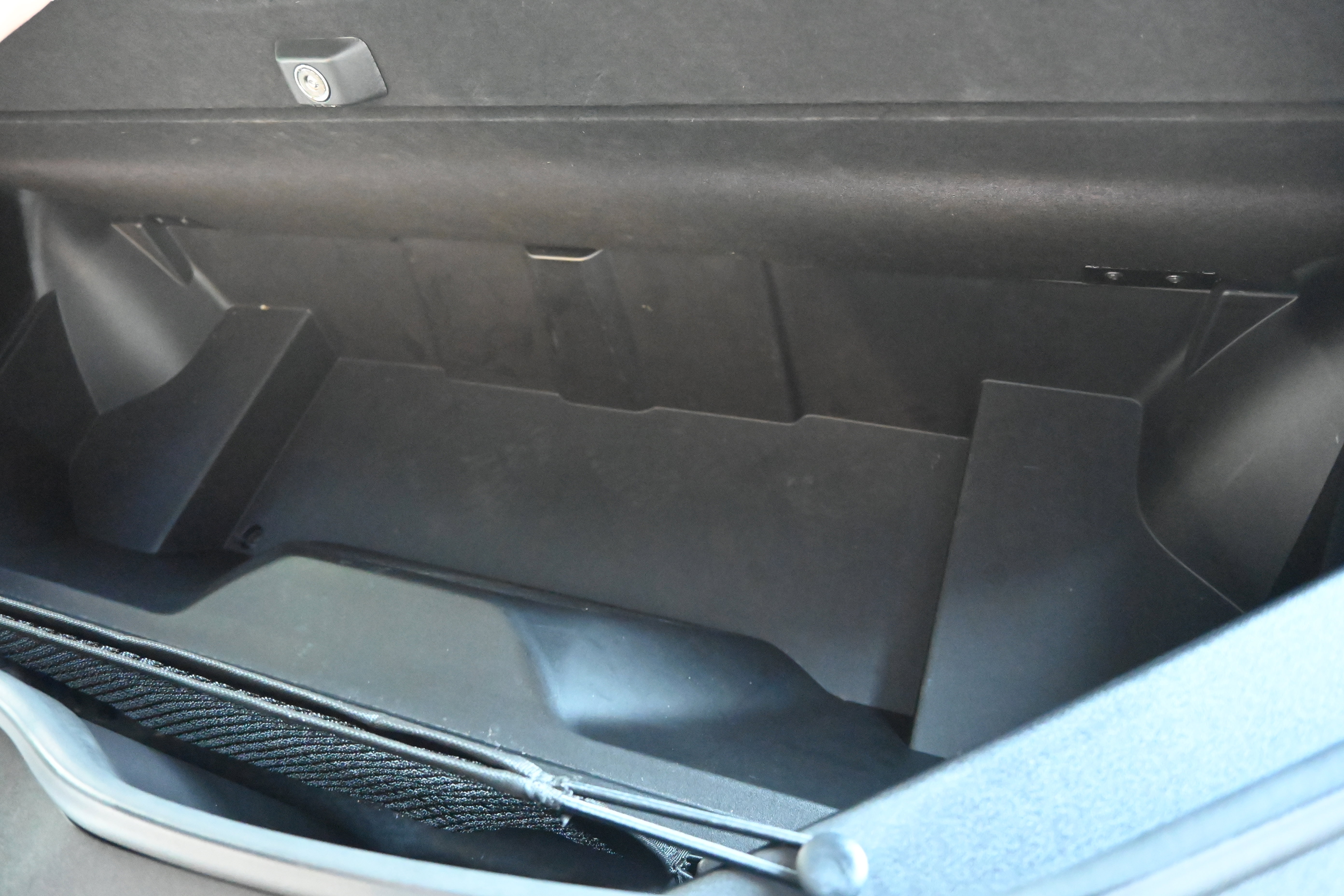 Used 2023 Rivian R1T Adventure image 61