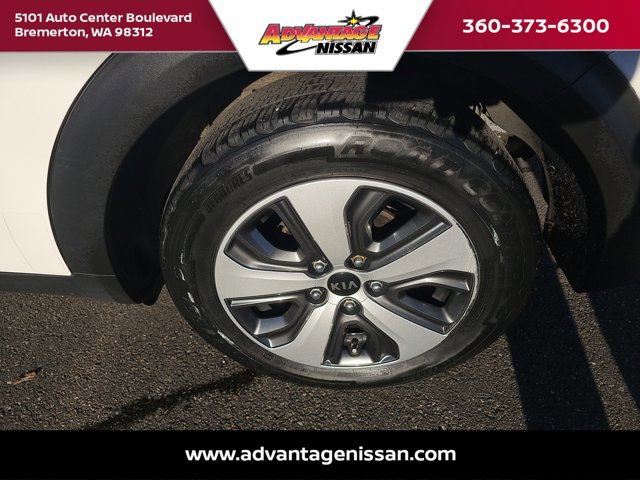Used 2018 Kia Niro LX image 24