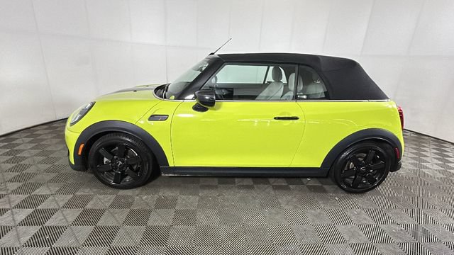 Used 2024 MINI Cooper S w/ Signature Upholstery Package FWD image 5