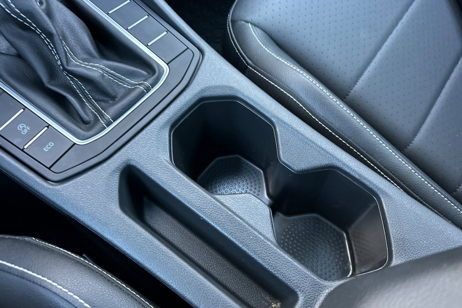 Certified 2024 Volkswagen Jetta SE image 29