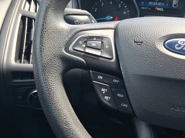 Used 2017 Ford Focus SE FWD image 21