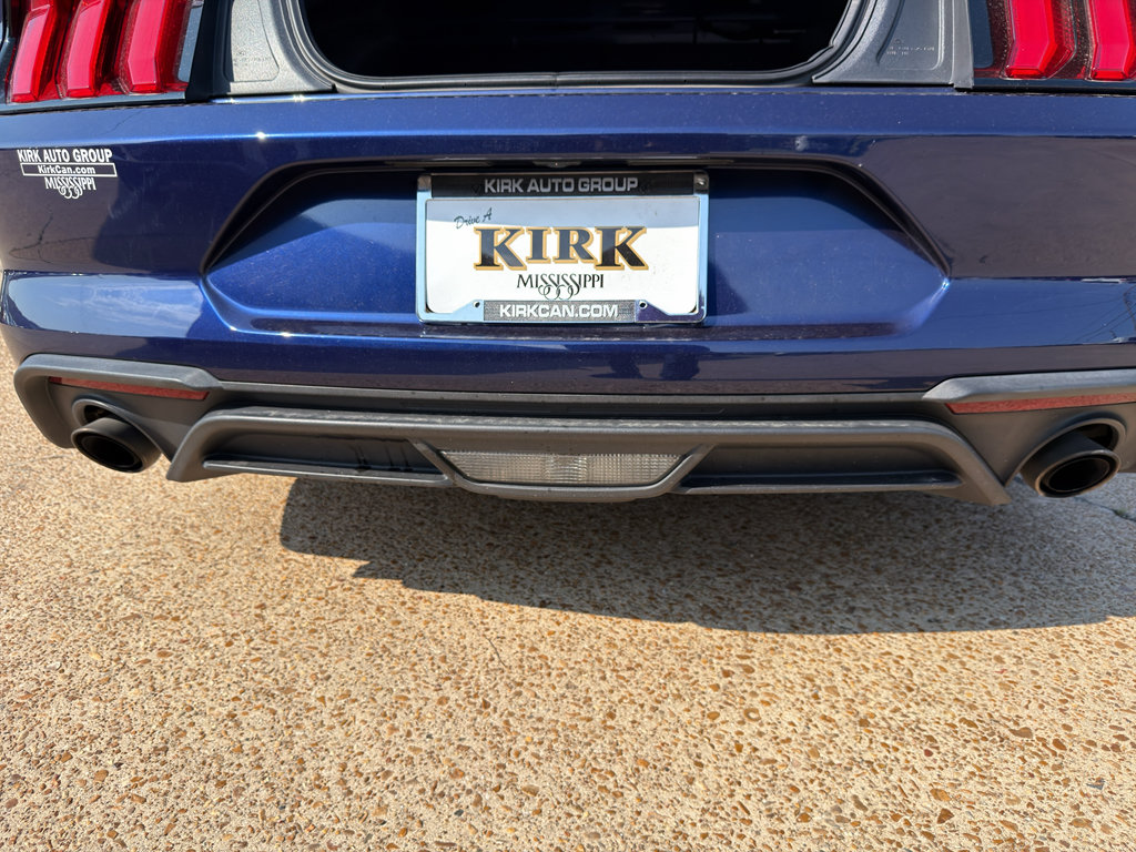 Used 2018 Ford Mustang Coupe RWD image 16