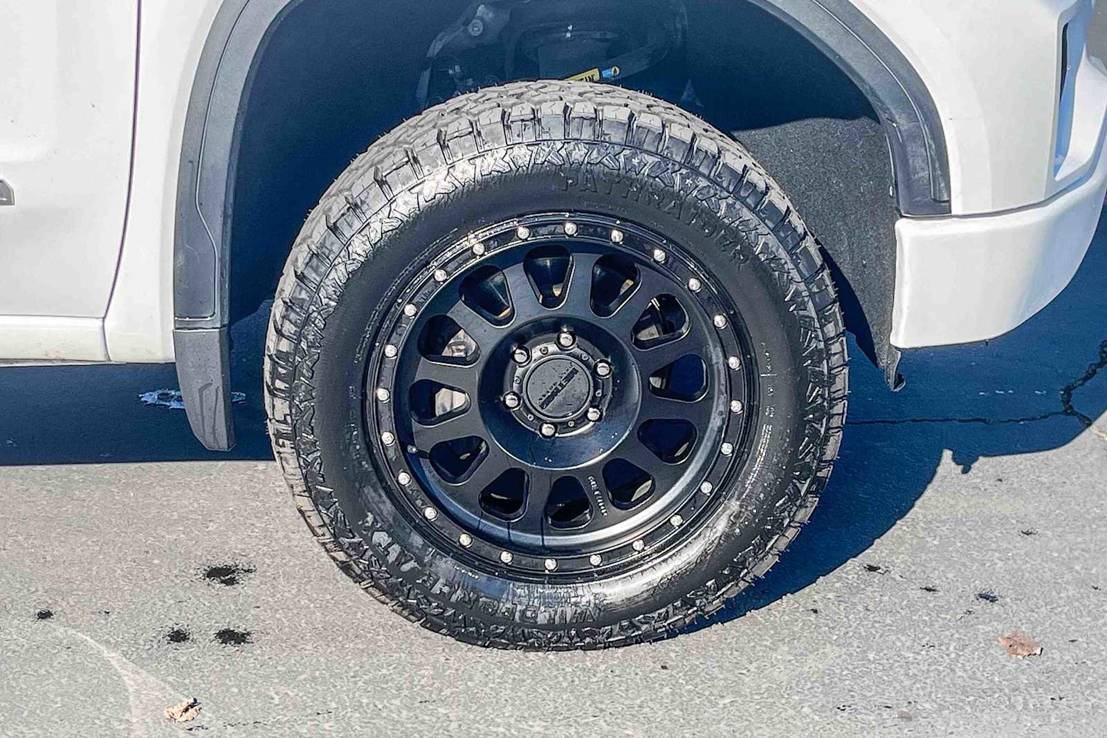 Used 2020 GMC Sierra 1500 Elevation w/ Elevation Value Package image 9