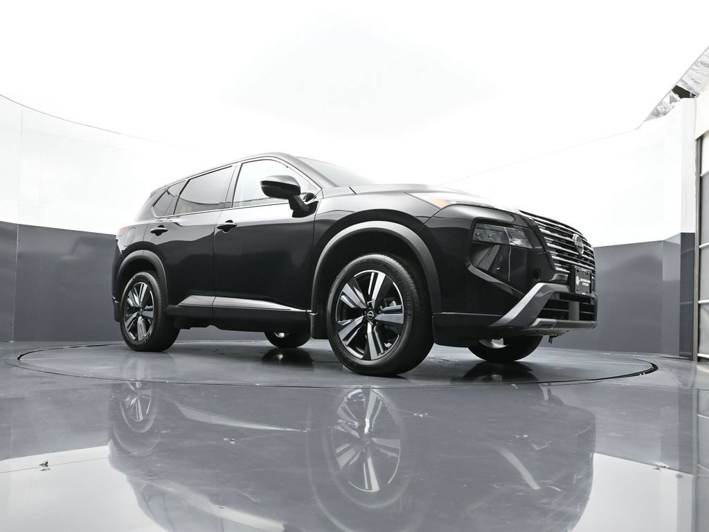 Certified 2025 Nissan Rogue SL AWD/4WD image 51