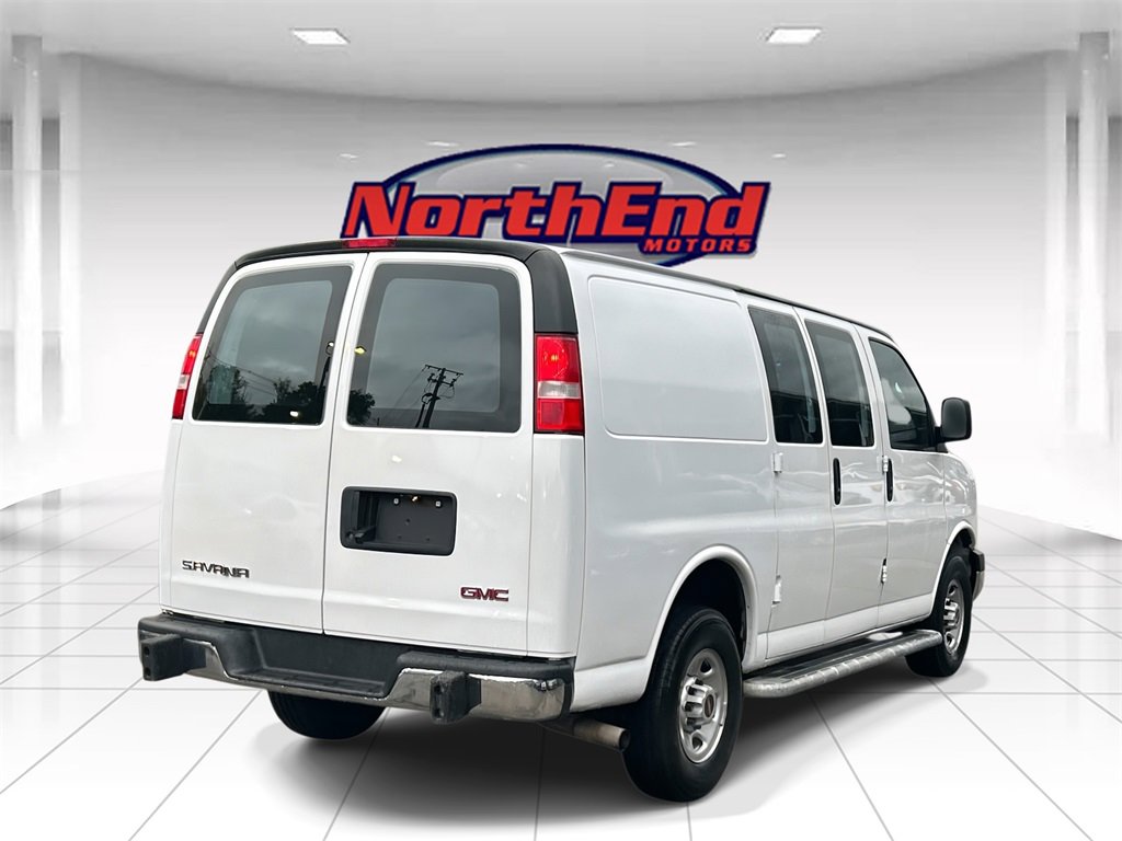 Used 2023 GMC Savana 2500 w/ Driver Convenience Package image 3