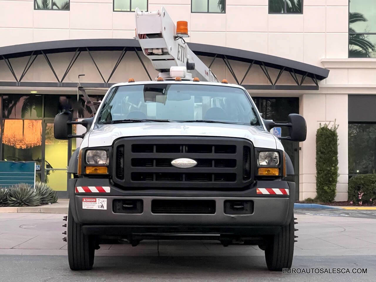 Used 2006 Ford F450 4X2 2dr Regular Cab 140.8 200. image 3