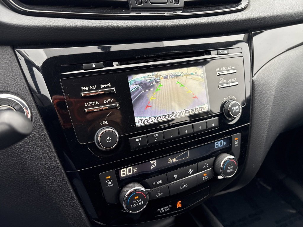 Used 2017 Nissan Rogue Sport SV image 26