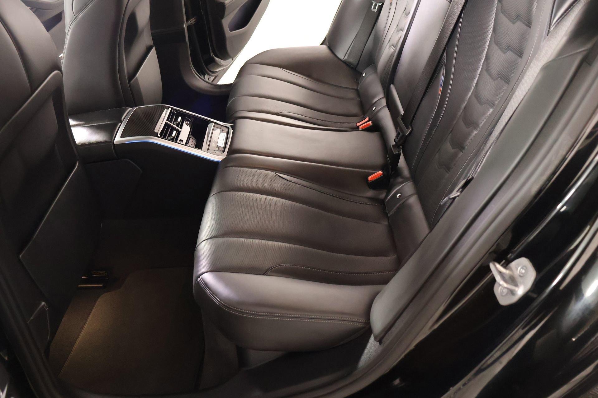 Used 2024 BMW M850i Gran Coupe xDrive image 13