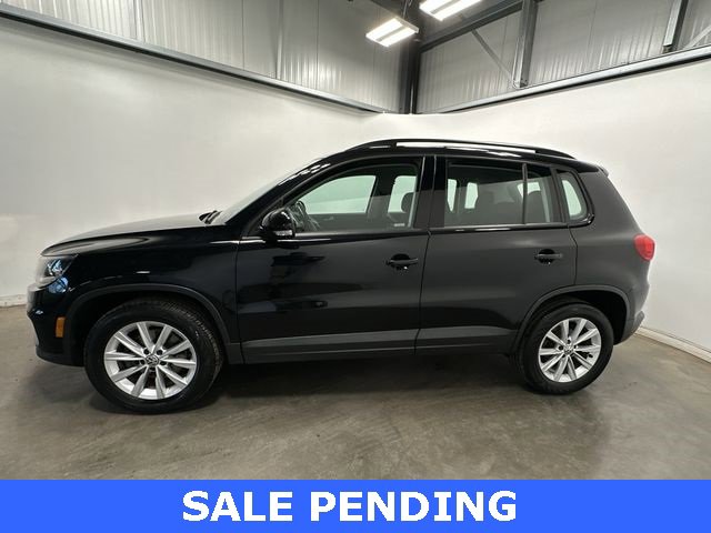 Used 2017 Volkswagen Tiguan Limited w/ Premium Package image 2
