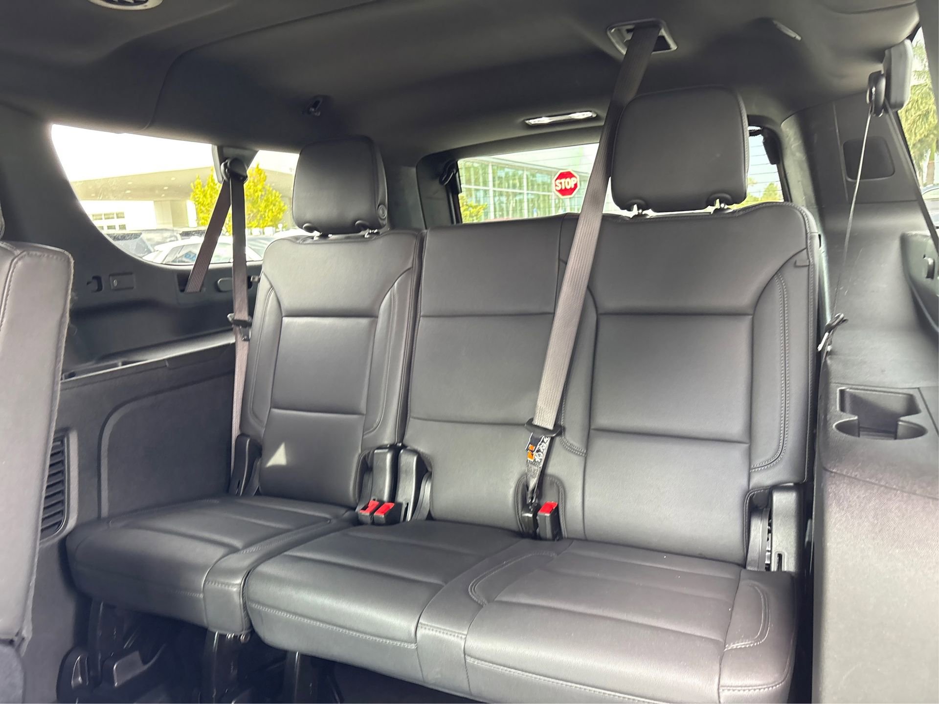 Used 2025 Chevrolet Suburban Z71 AWD/4WD image 12