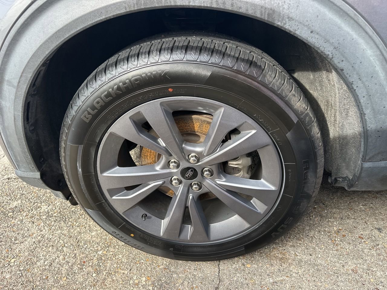 Used 2022 Ford Explorer XLT w/ Equipment Group 202A image 6