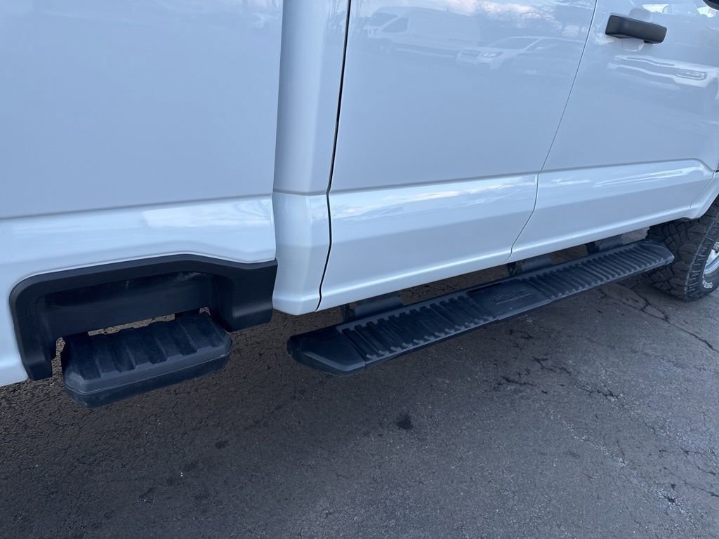 Certified 2023 Ford F350 XL w/ Snow Plow Prep Package image 32