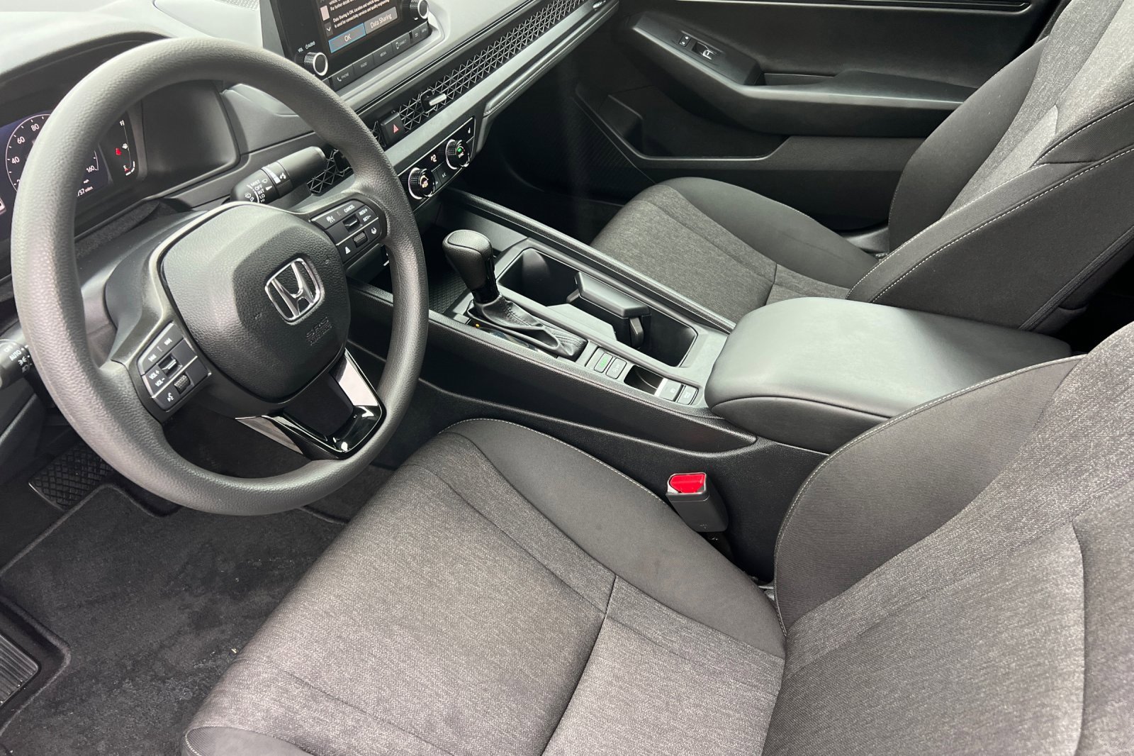 Used 2025 Honda Accord SE image 10