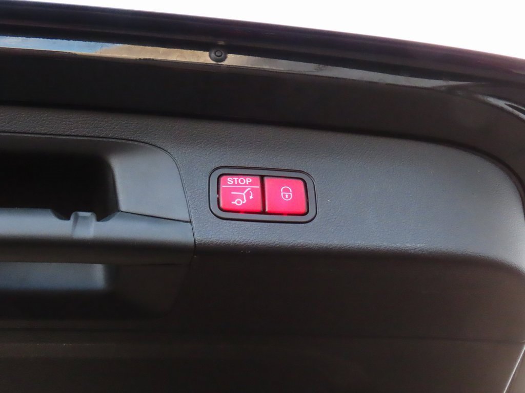 Used 2021 Mercedes-Benz GLS 580 4MATIC image 26