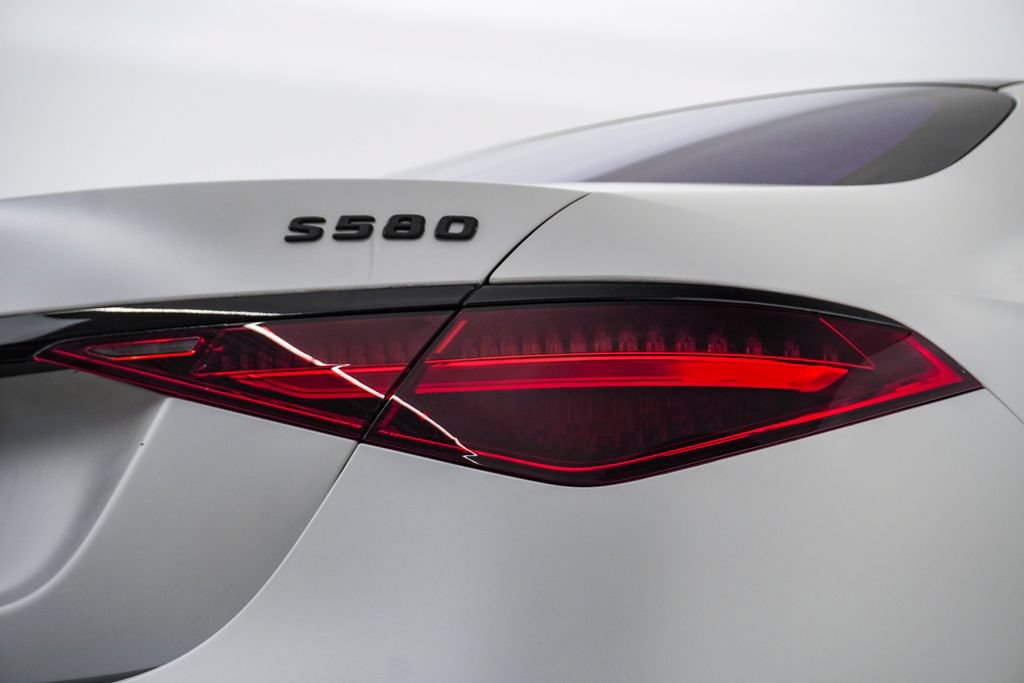 Used 2024 Mercedes-Benz S 580 4MATIC Sedan image 12