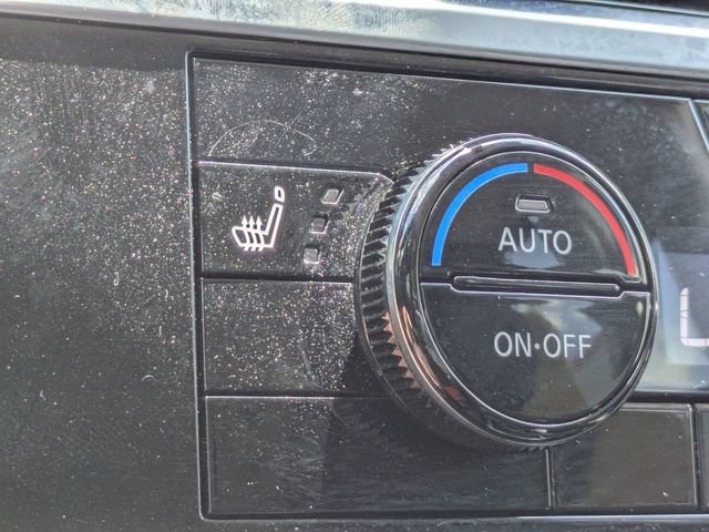 Used 2025 Nissan Pathfinder SV FWD image 27