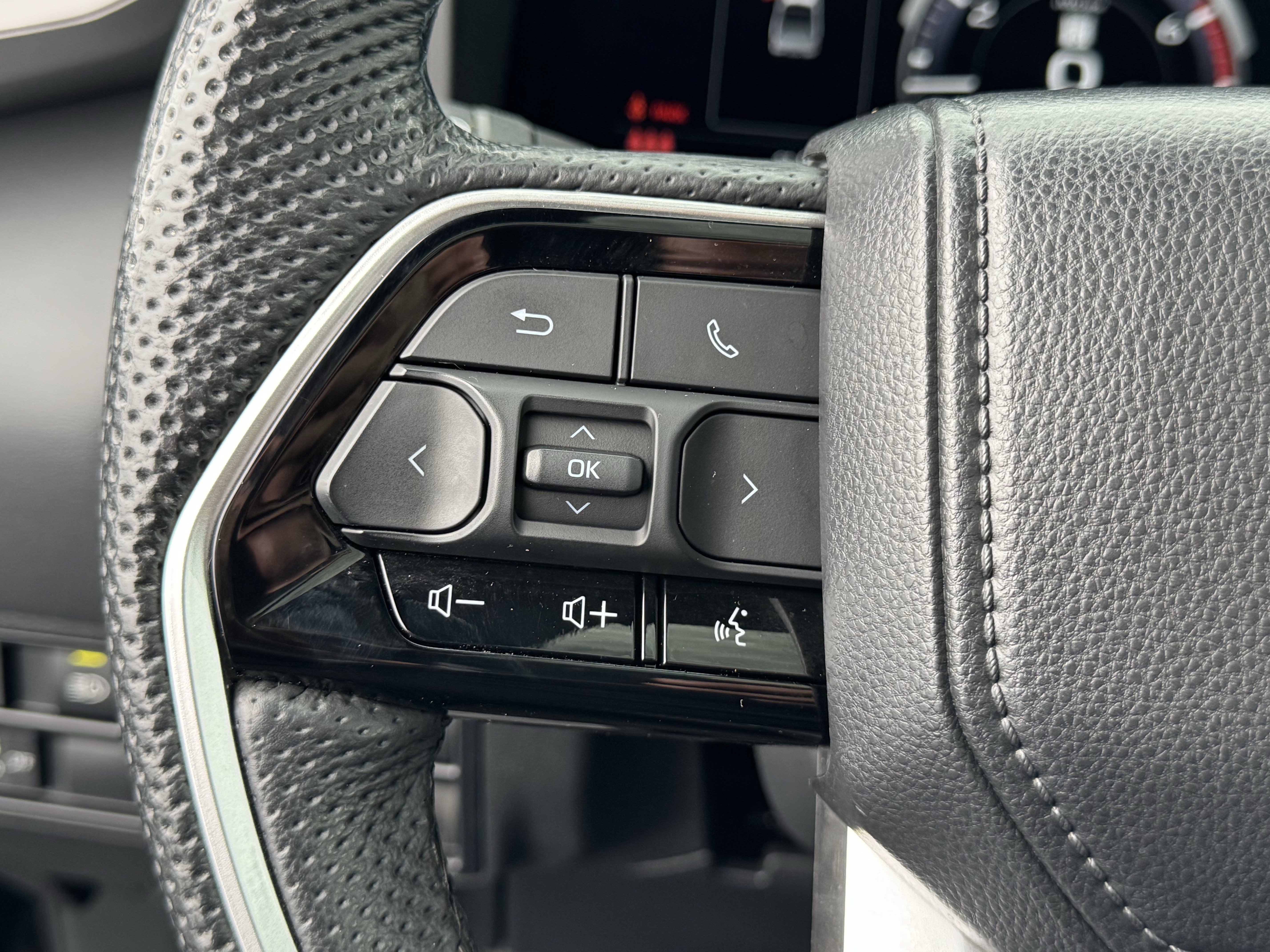 Used 2023 Toyota Tundra Platinum image 29