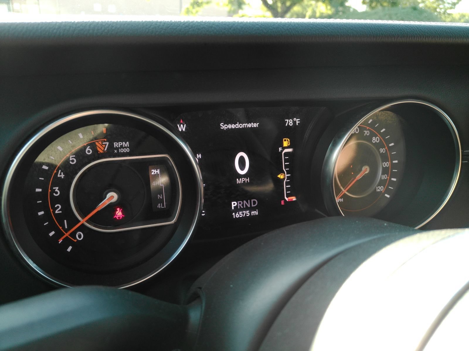 Used 2022 Jeep Wrangler Unlimited Sahara w/ LED Lighting Group AWD/4WD image 26