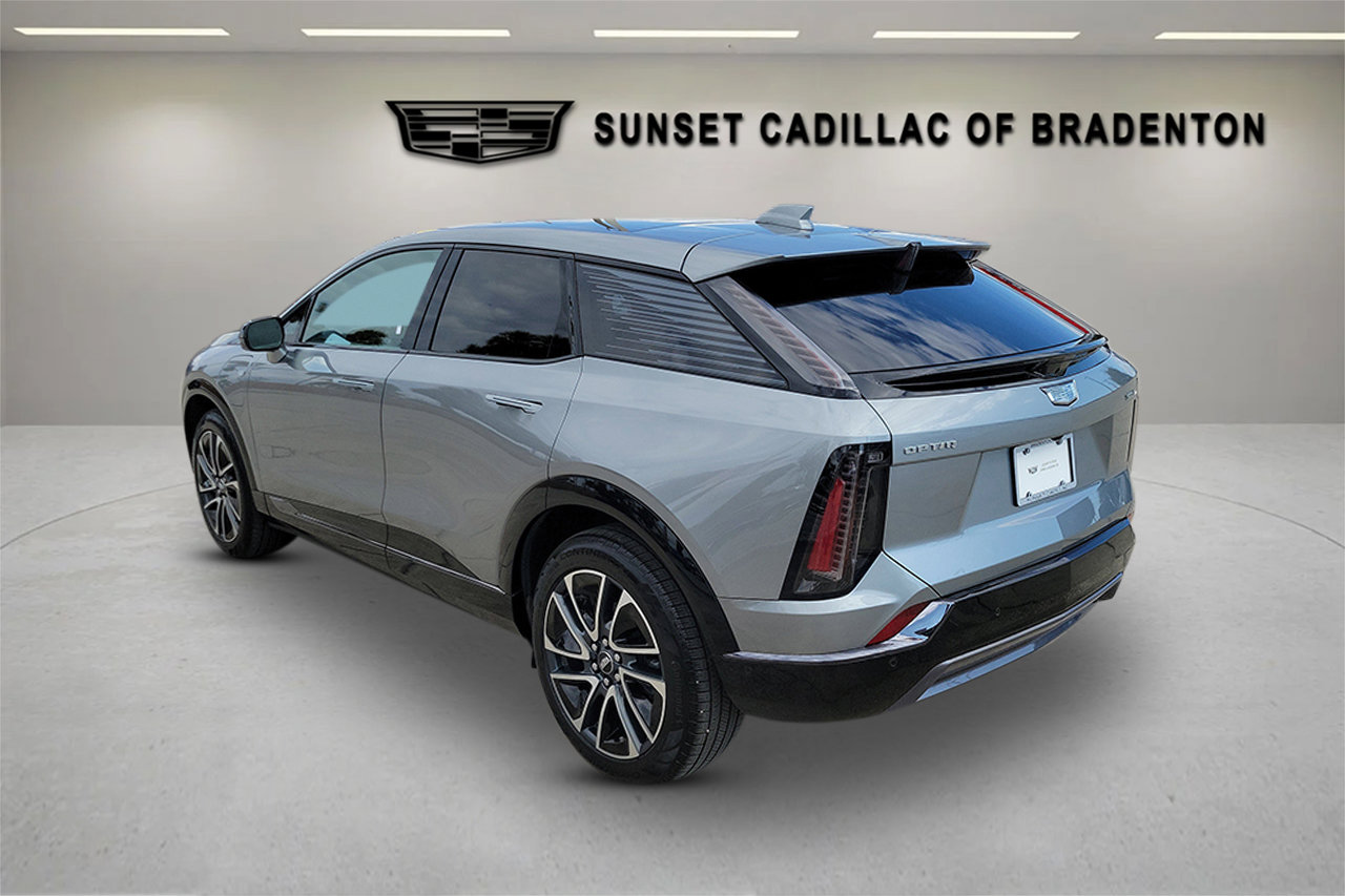 Certified 2025 Cadillac Optiq Sport 2 w/ LPO, Floor Liner Package image 6