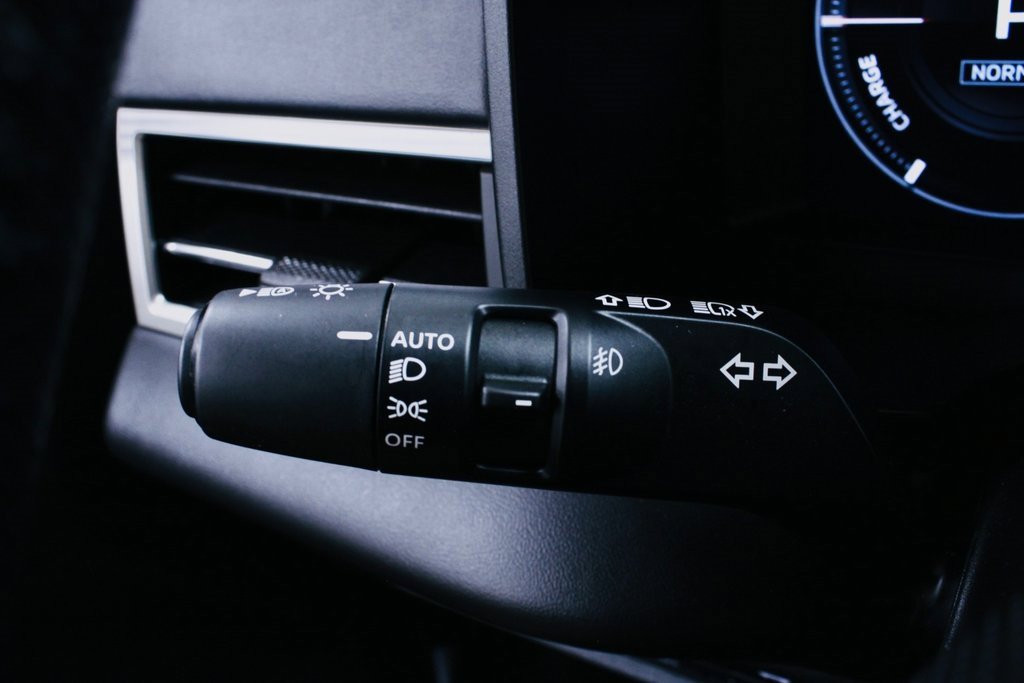 Used 2023 Mitsubishi Outlander SEL image 16