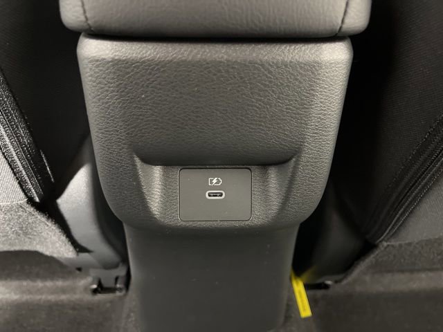 New 2025 Nissan Versa SV w/ Trunk Package image 40