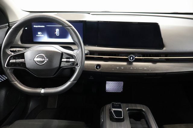 Used 2024 Nissan Ariya FWD image 15