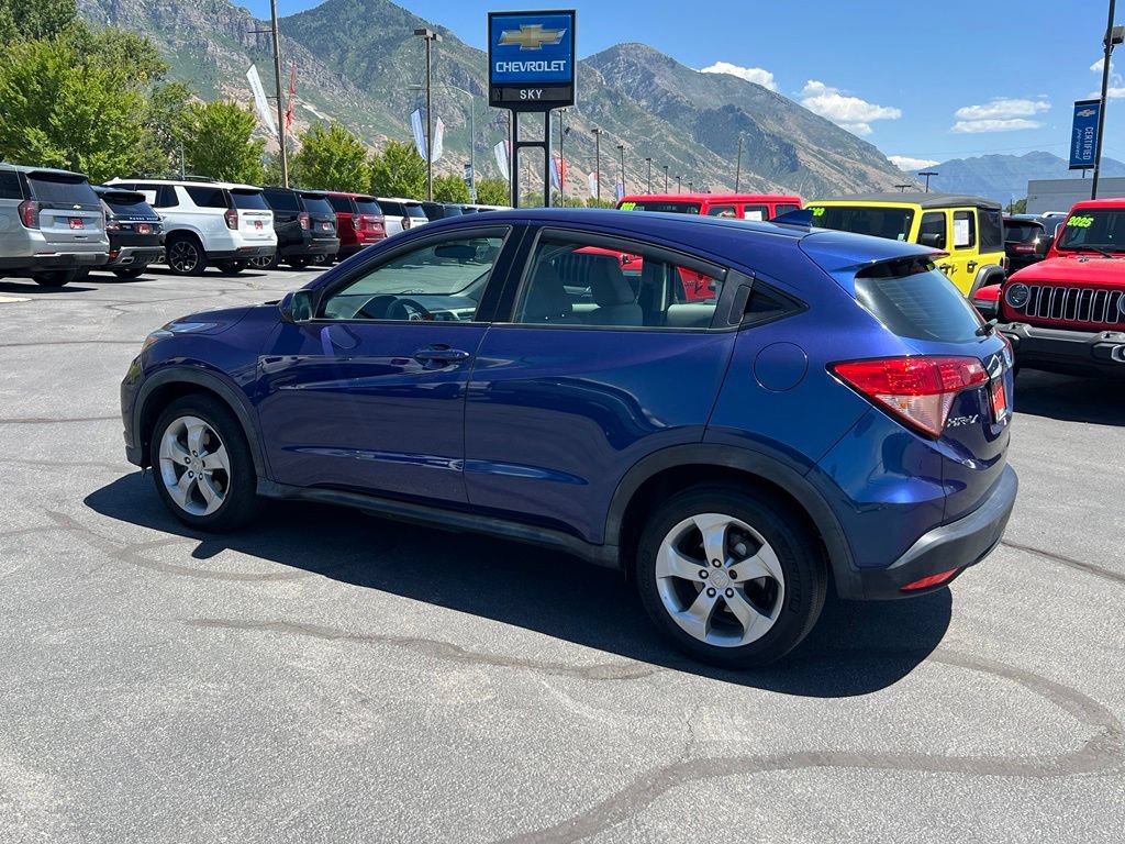 Used 2017 Honda HR-V LX image 12