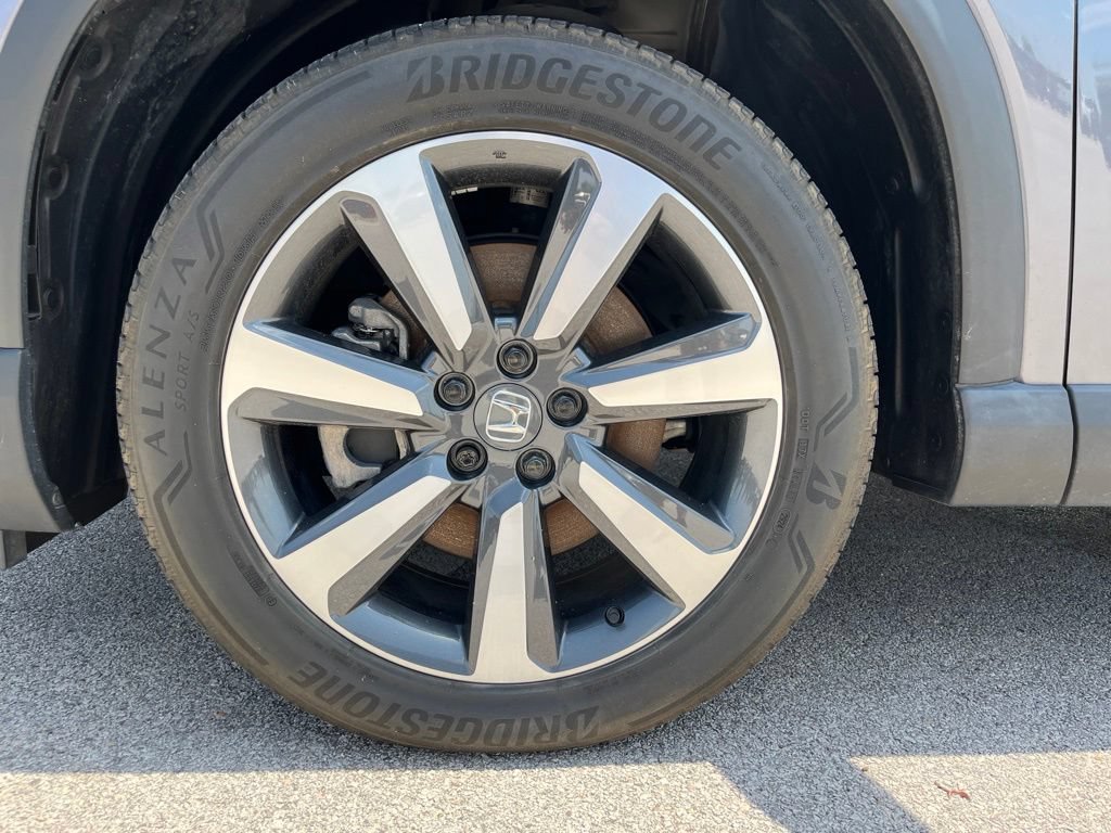 Certified 2025 Honda Pilot Touring image 13