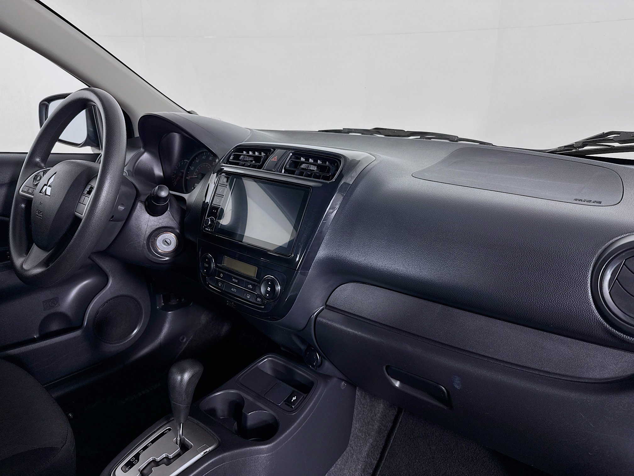 Used 2024 Mitsubishi Mirage ES FWD image 27