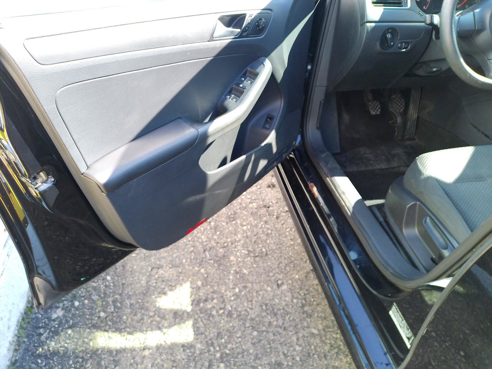 Used 2014 Volkswagen Jetta S FWD image 20