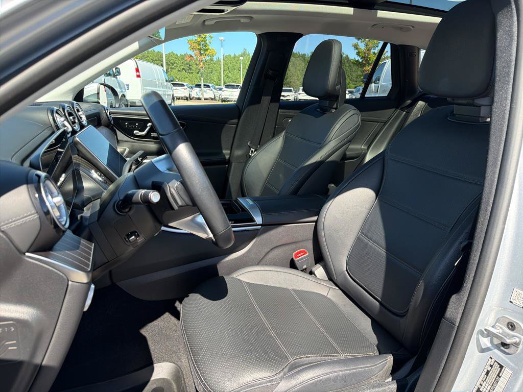 Used 2023 Mercedes-Benz GLC 300 4MATIC image 21