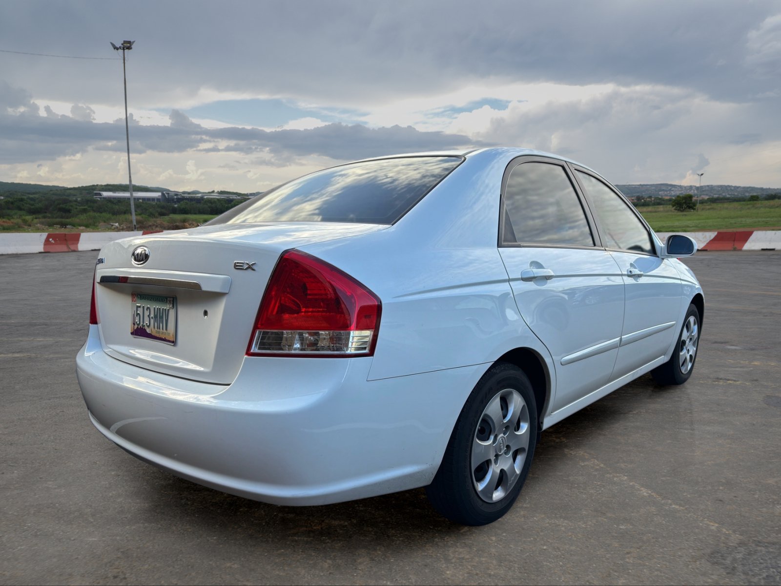 Used 2007 Kia Spectra EX FWD image 3