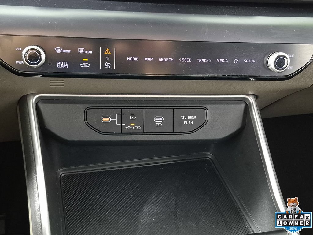 Used 2025 Kia Carnival FWD image 21