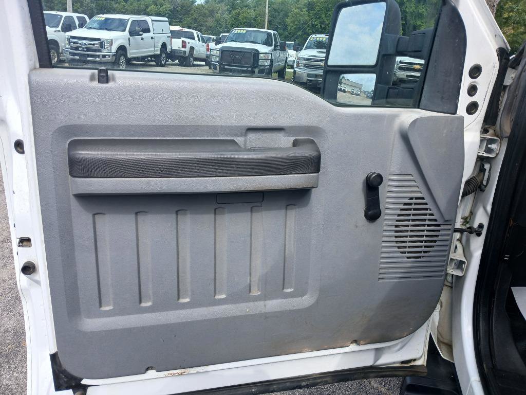 Used 2011 Ford F250 XL image 29