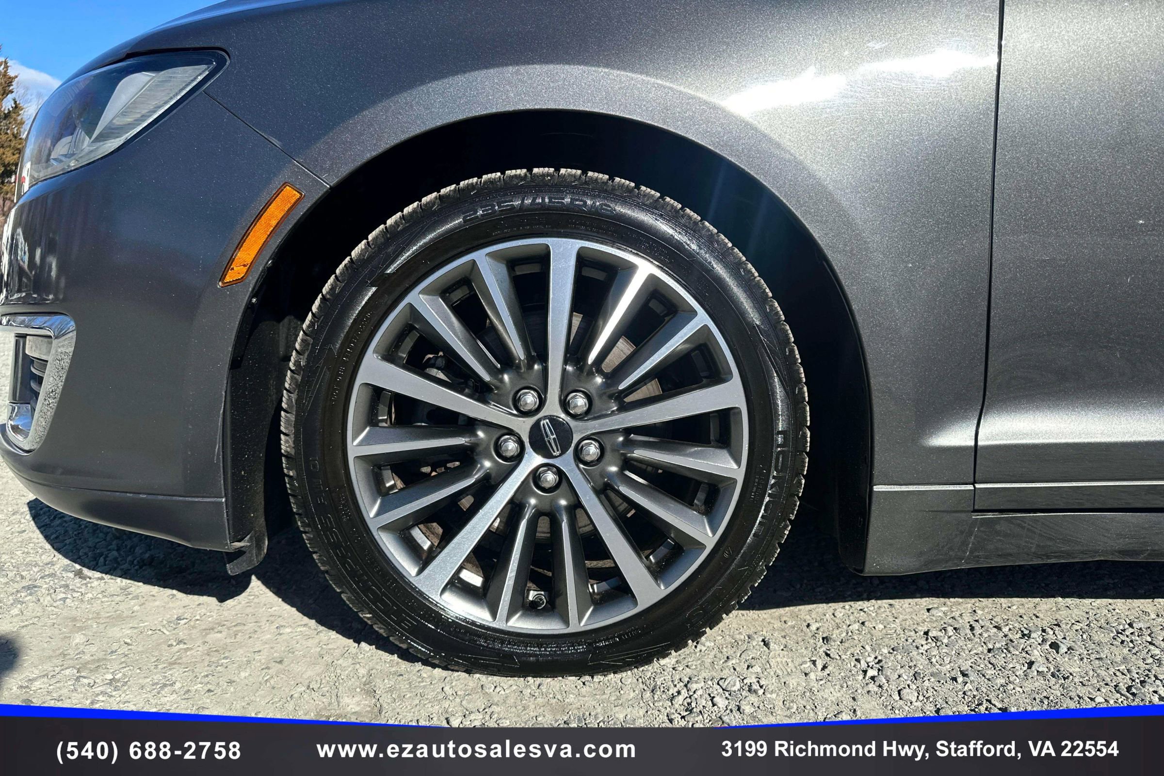 Used 2017 Lincoln MKZ Premiere image 10