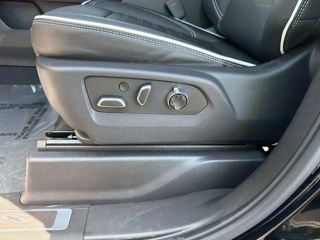 New 2026 GMC Sierra 1500 AT4X AWD/4WD image 18