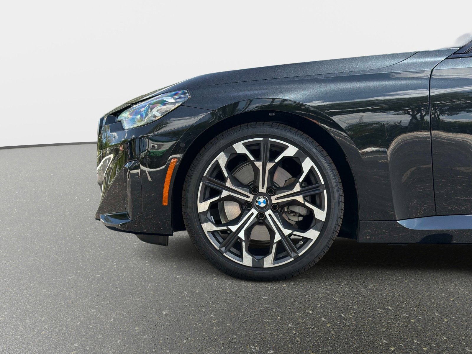 Used 2025 BMW 230i Coupe w/ Premium Package RWD image 12
