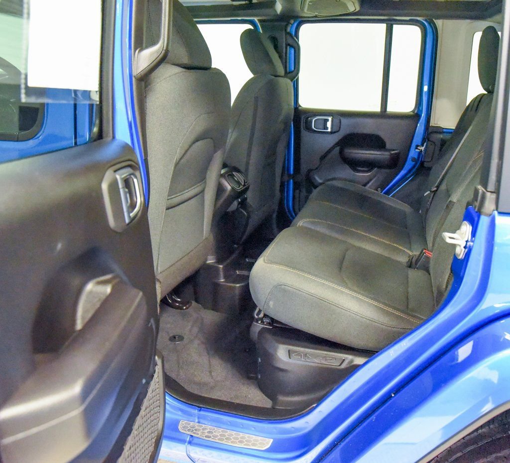 Used 2024 Jeep Wrangler Unlimited w/ Technology Group image 15