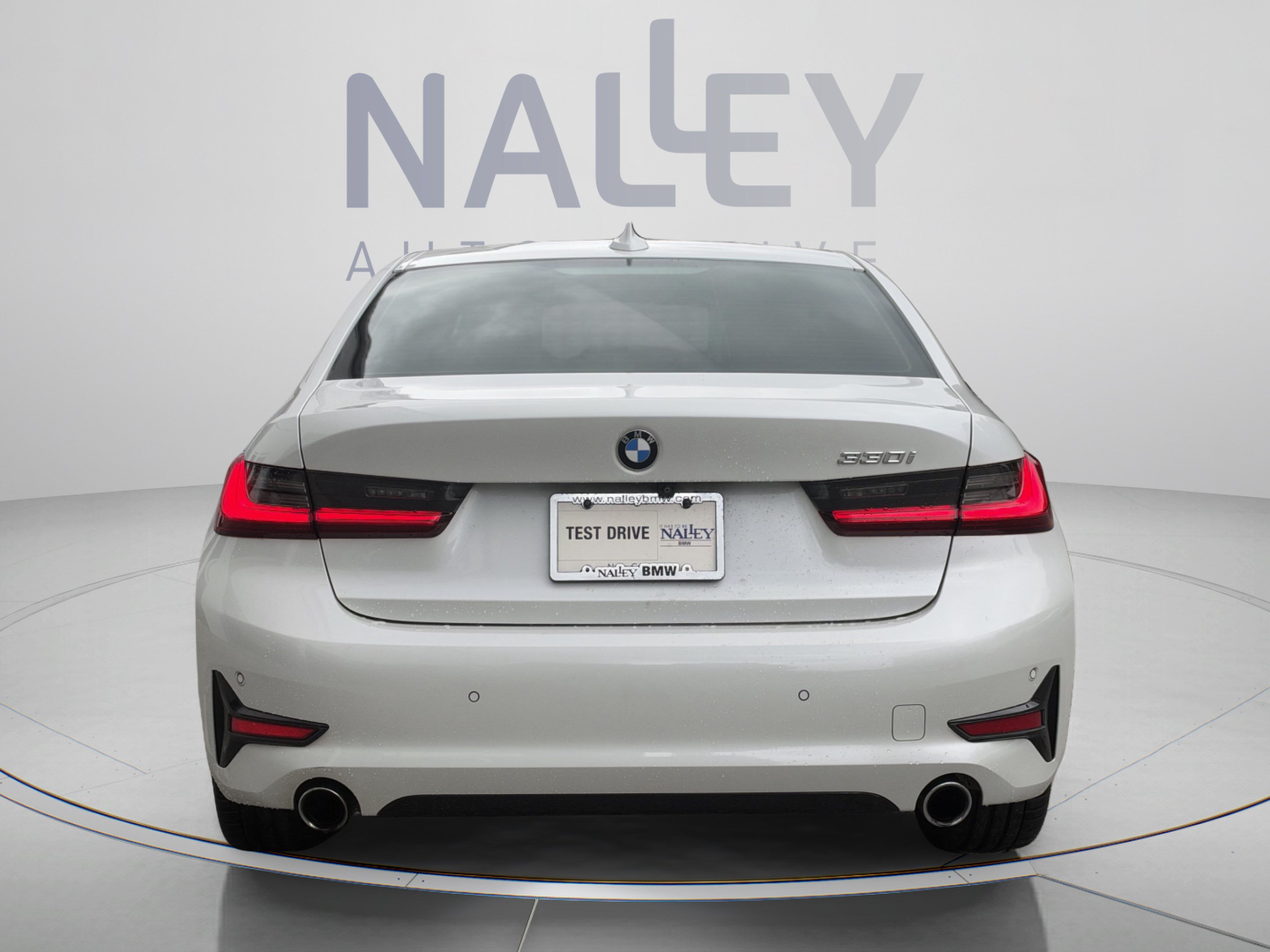 Used 2021 BMW 330i Sedan w/ Convenience Package RWD image 3