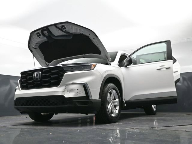 Used 2023 Honda Pilot LX image 31