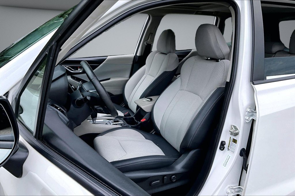 Used 2023 Subaru Forester Premium AWD/4WD image 21