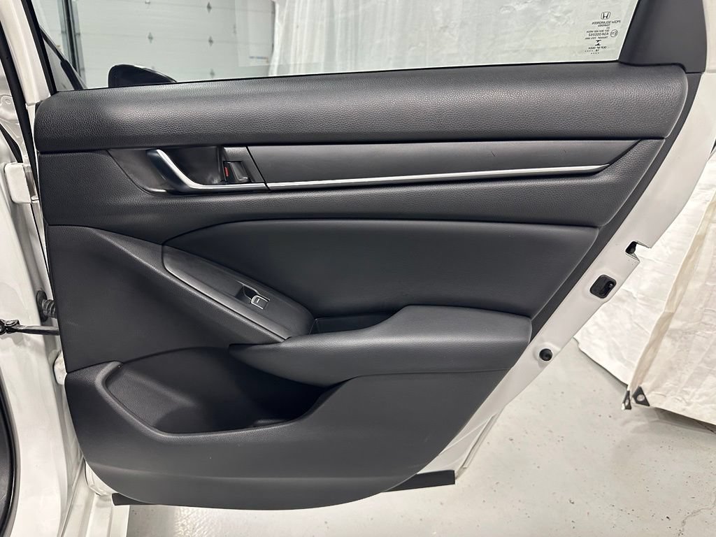 Used 2018 Honda Accord Sport image 45