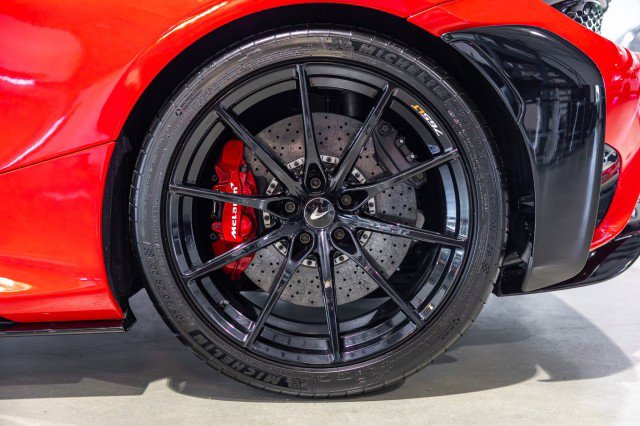 Used 2021 McLaren 765LT RWD image 39